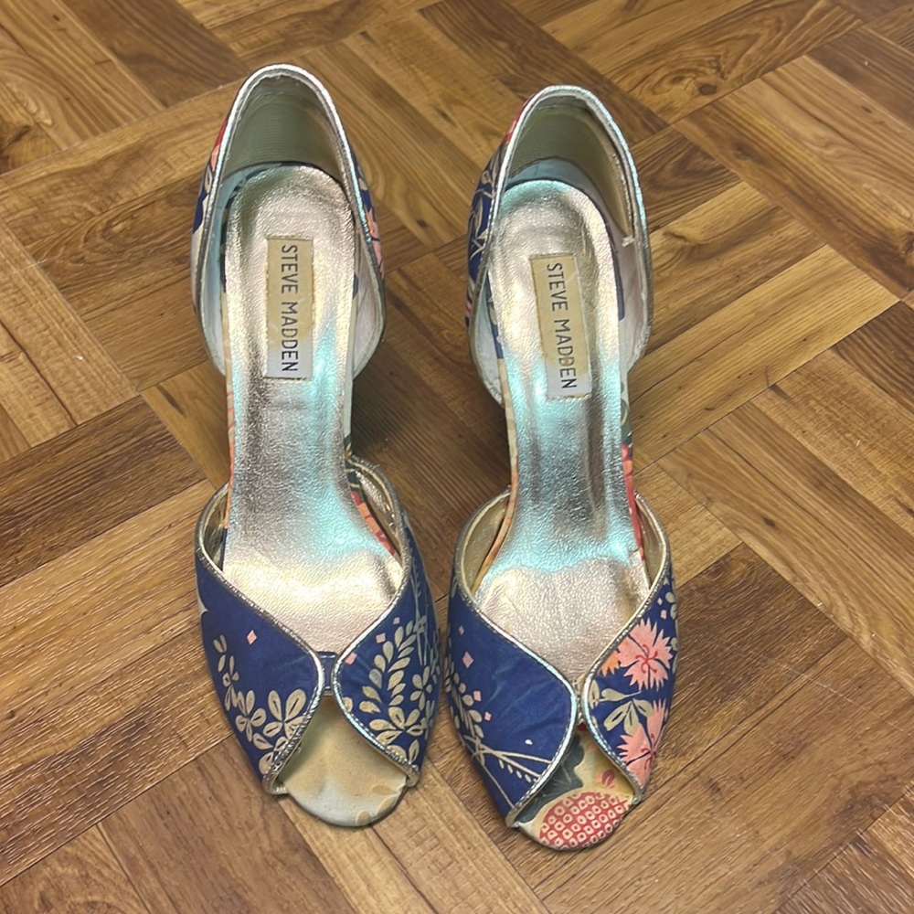 Steve Madden high heeled open toe sandals